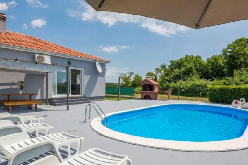 Holiday house Flora with pool