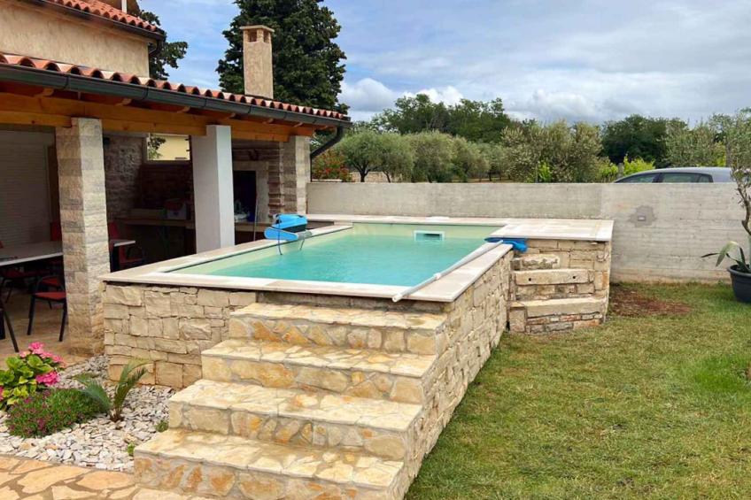 Holiday home with pool by the sea for 10 people - BF-R3KDV