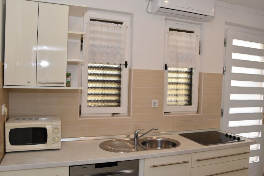 Ruhige Ferienwohnung mit Terrasse und Garten - foto 5