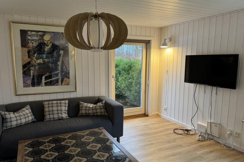 "Severine" - 1km to the fjord