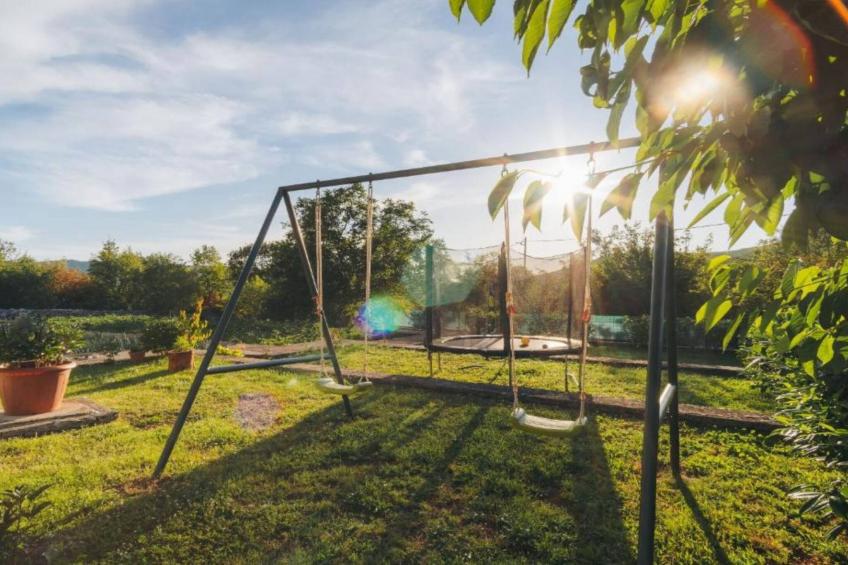 Tranquil Oasis Holiday Home Primorski Dolac with Pool - Three Bedroom Holiday Home with Pool - foto 22