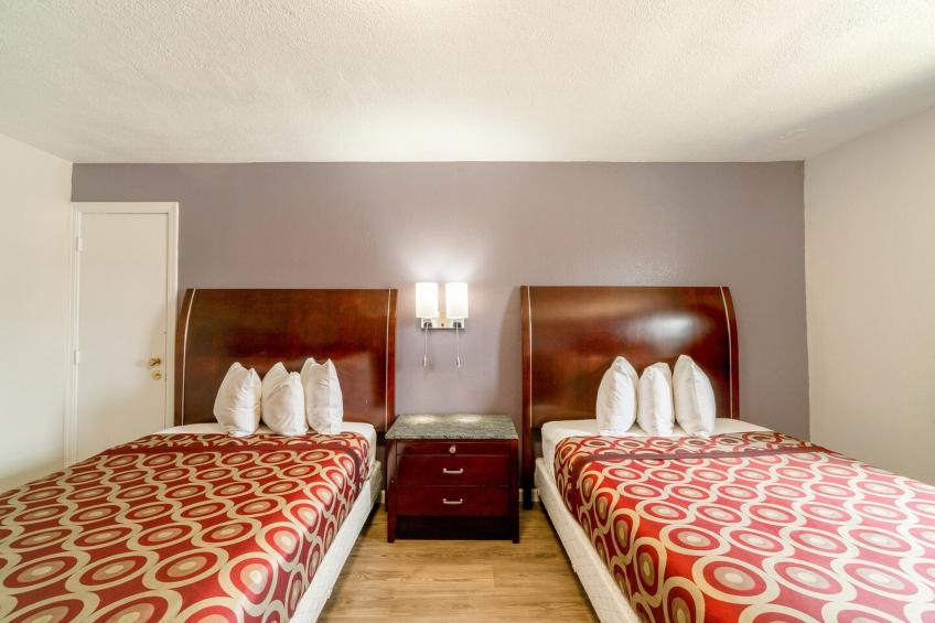 2 Full Beds Non-Smoking