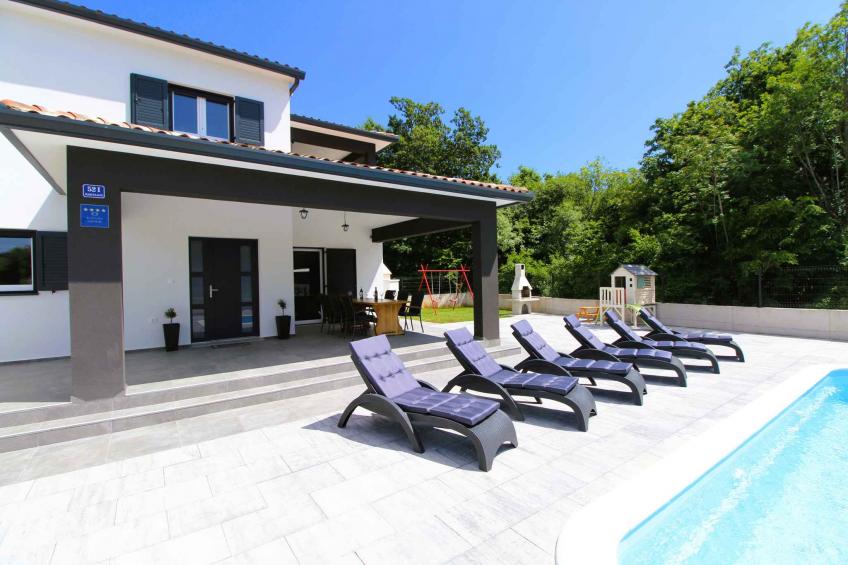 Vakantiehuis met zwembad en airconditioning - BF-P6PKW - foto 17