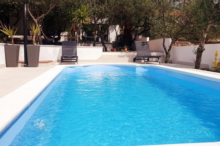 Geräumiges Ferienhaus mit Terrasse und Garten - foto 17