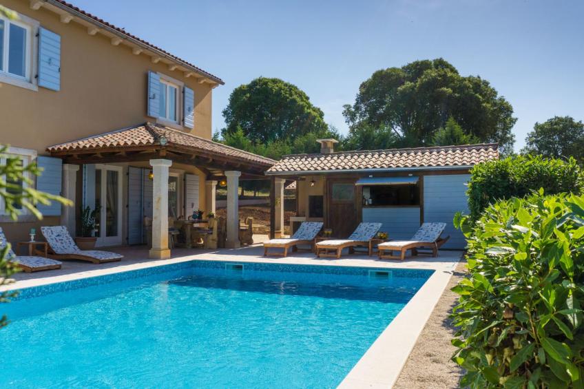 Nettes Ferienhaus in Smoljanci mit Privatem Pool - foto 9