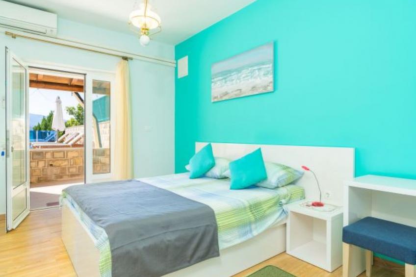 Beachfront Apartment house Hon with pool - foto 52