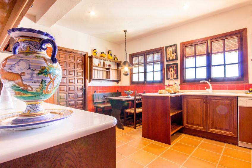 Privates Schwimmbad mit Grill und Feuerstelle - foto 32