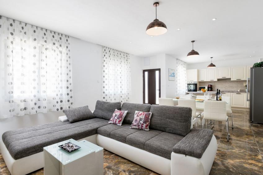 Seaside Villa Lara mit beheiztem Swimmingpool - foto 9