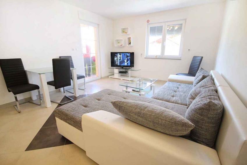 Holiday apartment with pool - BF-HBM9Z - foto 9