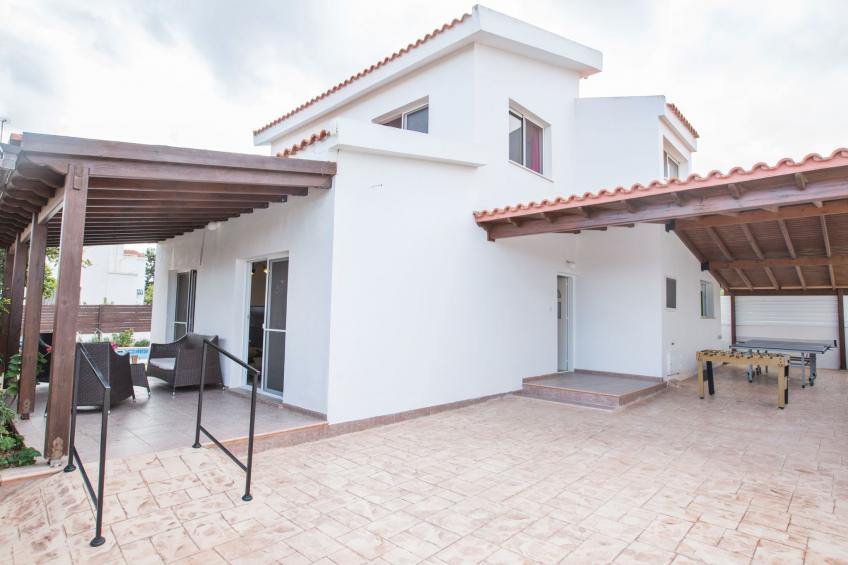 Geräumige Villa mit 3 Schlafzimmern und Pool in Protaras - foto 16
