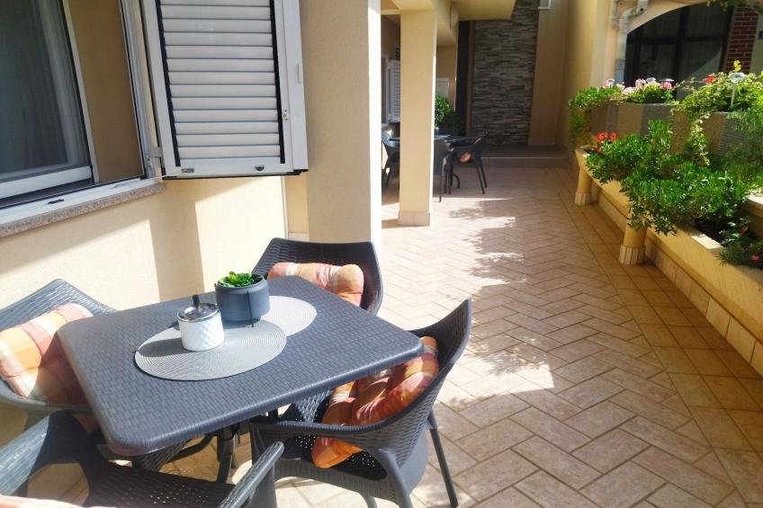 Charming One Bedroom Apartment Povljana - One Bedroom Apartment - foto 10