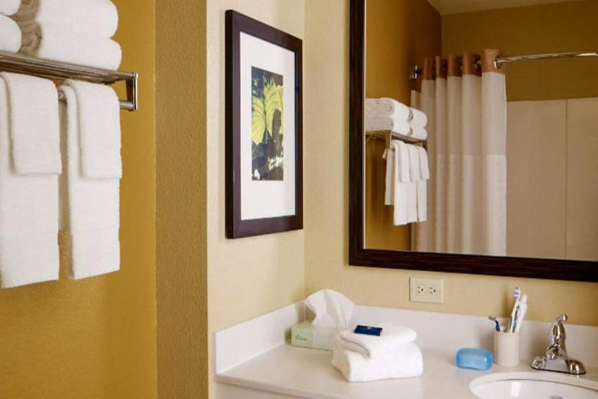 1 Queen Bed  Non-Smoking Kitchen - foto 30
