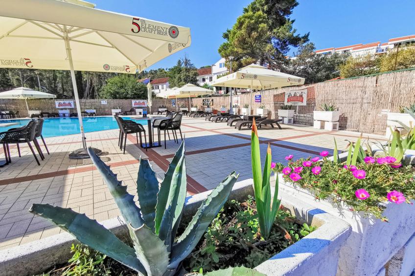 Apartment Bella mit Balkon und Terrasse in Necujam - foto 8