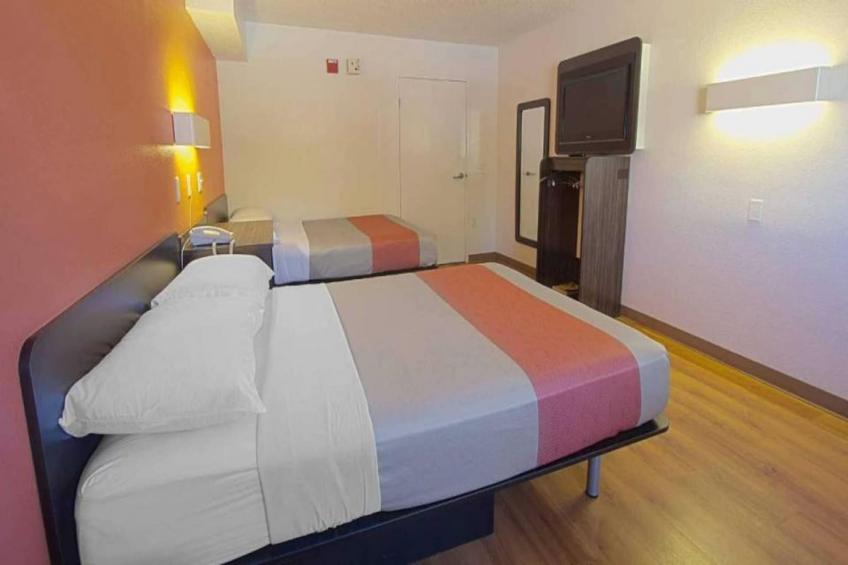 2 Queen Beds  Micfridge - foto 14