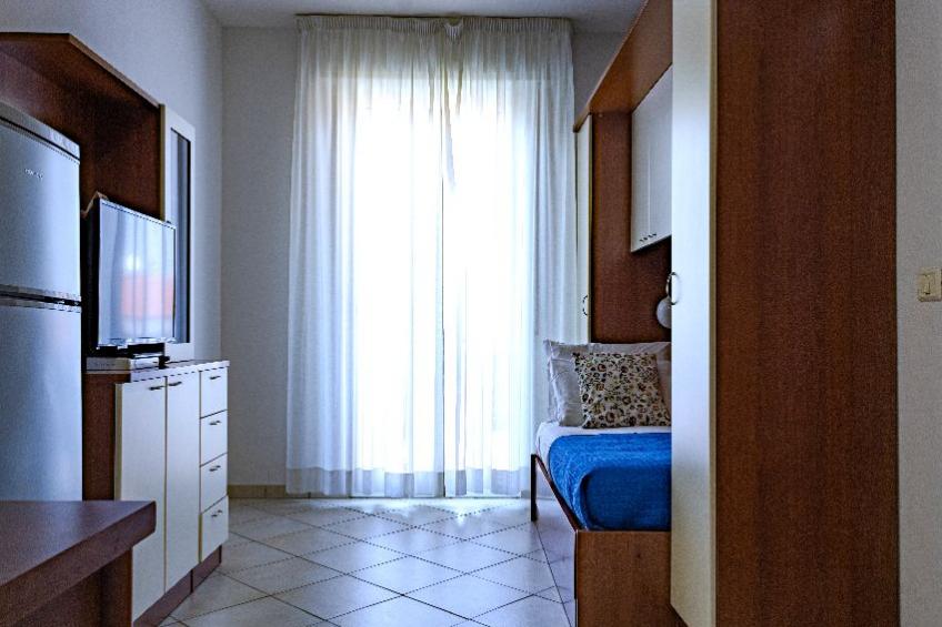 Residence Girasoli 2 room apartment - foto 9