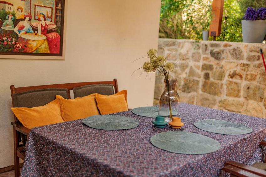 Traditionelles Steinhaus am Meer in Preko - foto 15