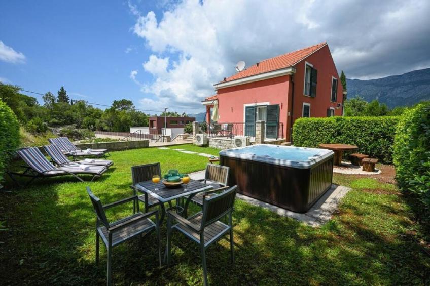 Villa Anita - Five Bedroom Villa with Swimming pool - foto 16