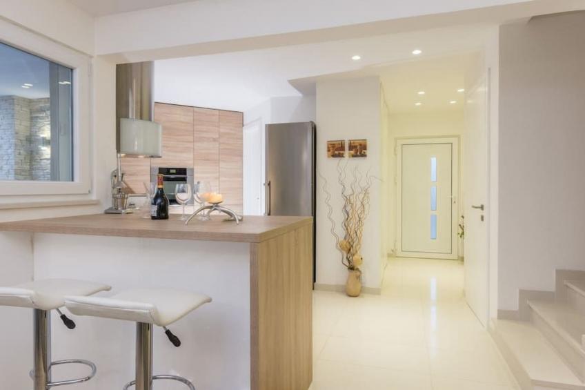 Luxuriöse Villa White Rose mit Pool in der Nähe von Zrče Beach - foto 6