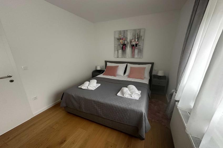Cozy Retreat in Krapinske Toplice: Comfort and Prime Location with Pivate Parking - One Bedroom Apartment - foto 7