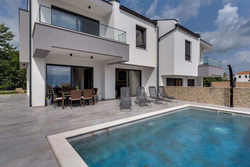 Villa "Lavanda" mit Garten, Grill und Terrasse - foto 2