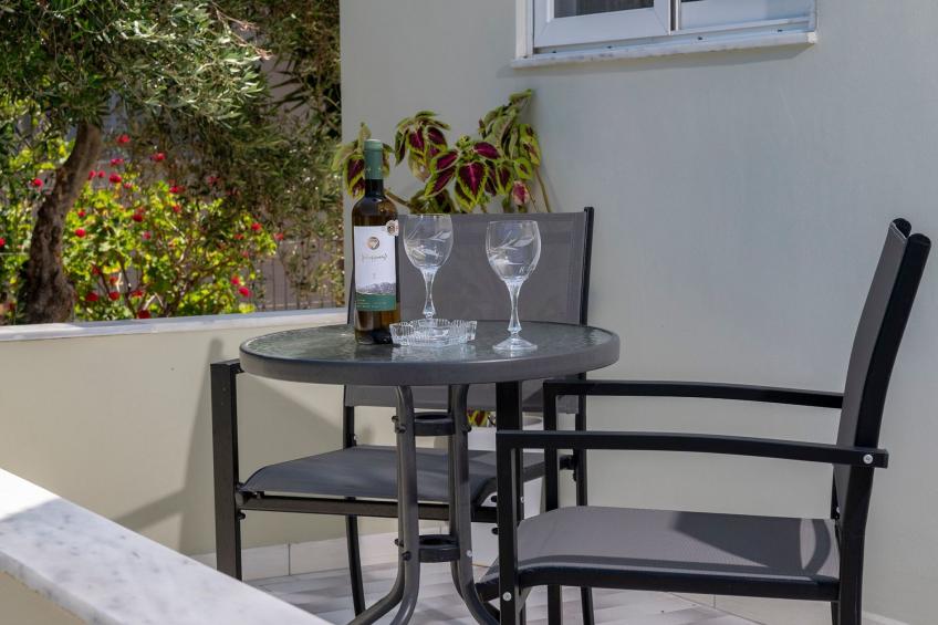 in einem Olivenhain in Strandnähe - foto 38