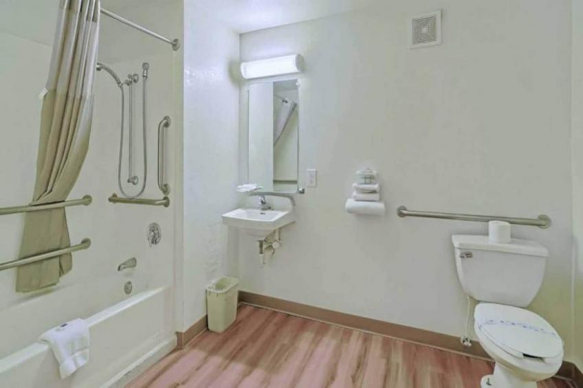 2 Queen Beds  Non-Smoking - foto 9