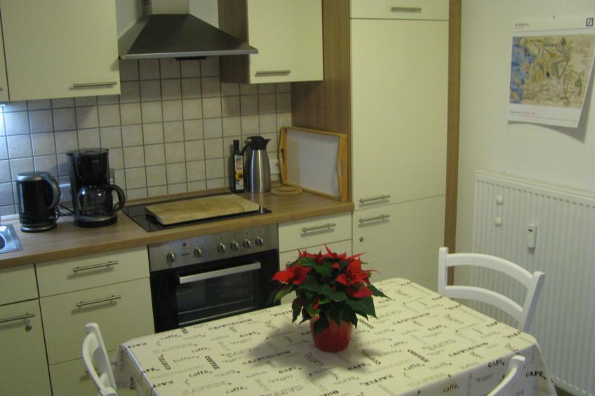 Moderne Wohnung mit Terrasse in zentraler Lage - foto 6