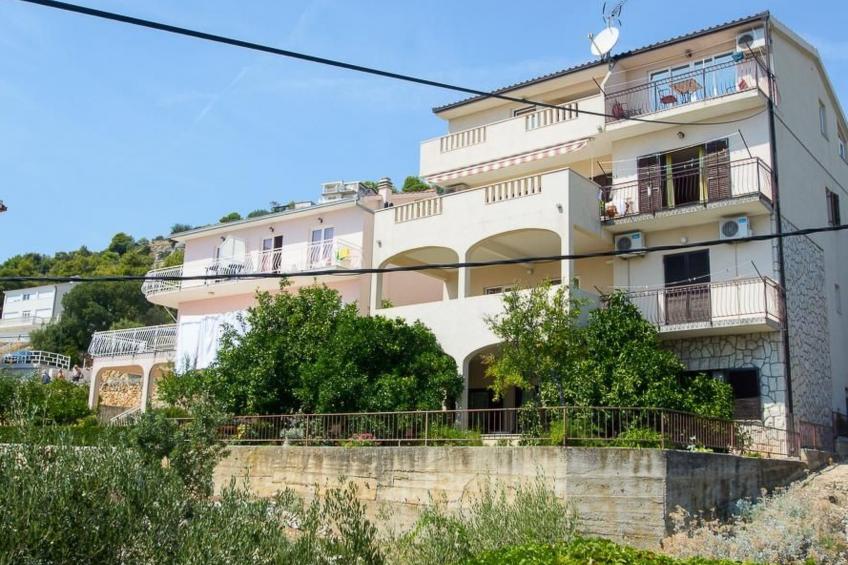 Strandnahe Ferienwohnung Jure mit großer Terrasse - foto 29