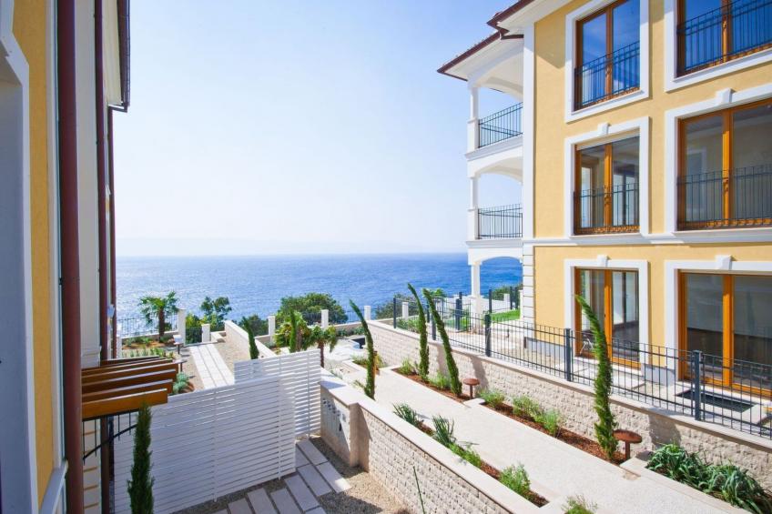 Wohnung "Zayml Povile" mit Blick auf das Wasser - foto 3