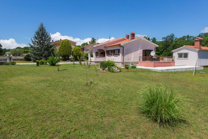 mit Garten, Grill und Terrasse - foto 30