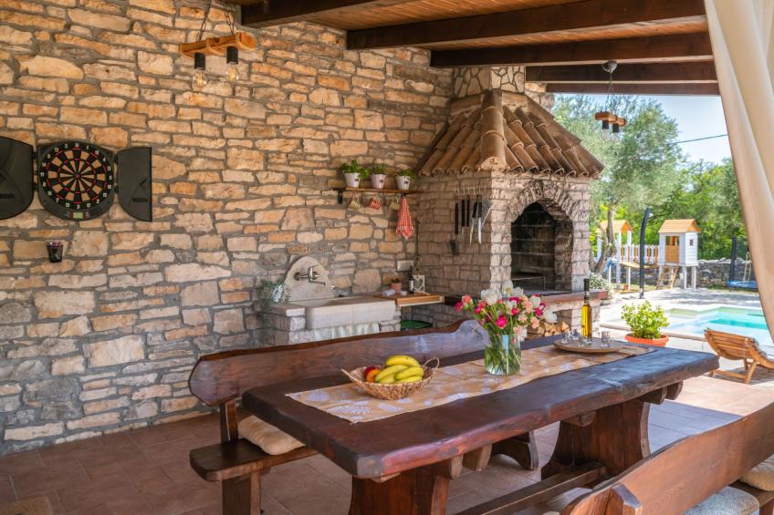 Villa mit privatem Pool und großem Garten - foto 35