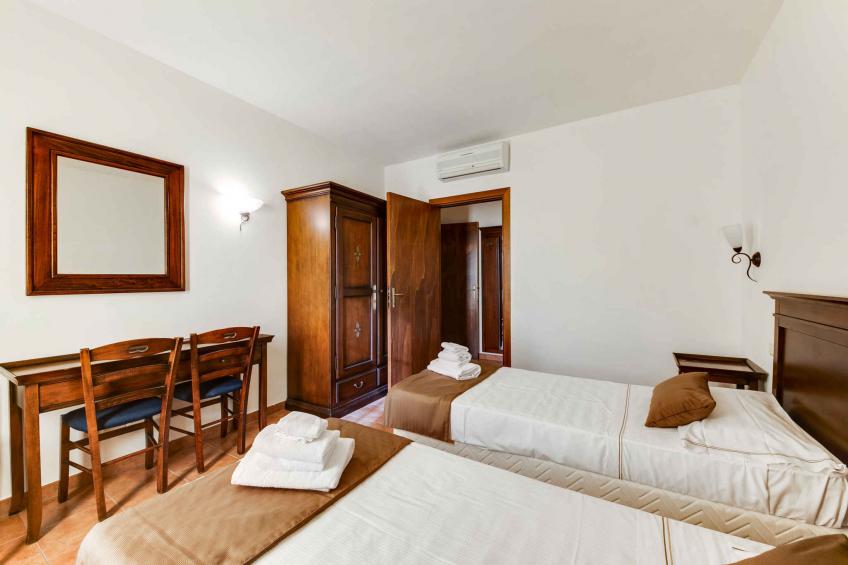 Vakantiewoning met zwembad en Wlan - VW-GBHJR - foto 38