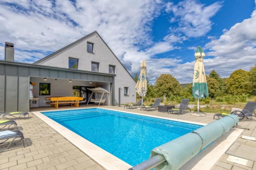 Four Bedroom Holiday House Mali Raj with Pool - foto 31