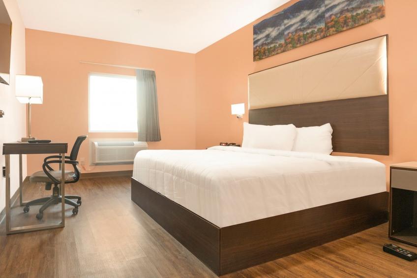 King Bed Accessible Non-Smoking - foto 15