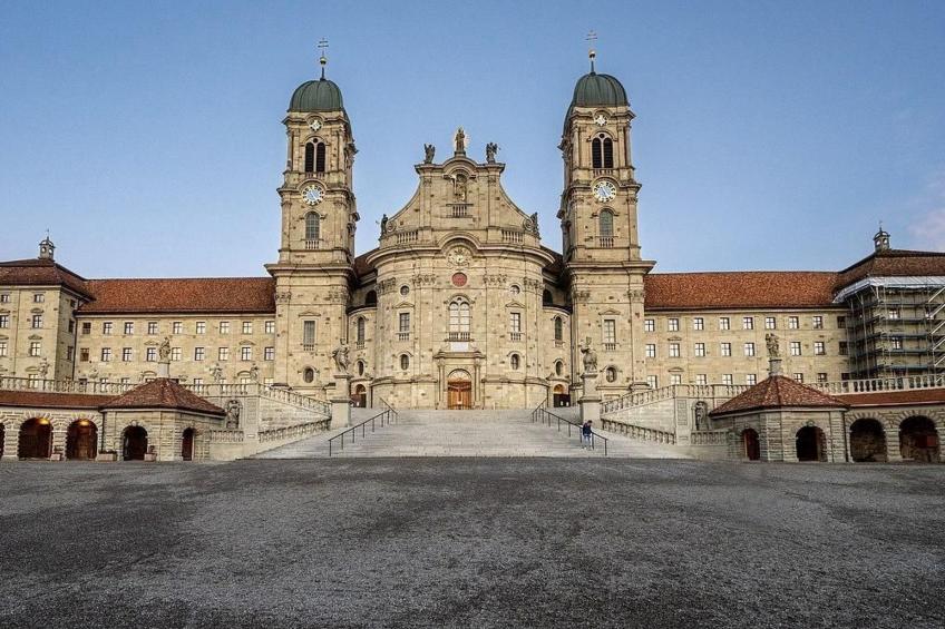 Brunni-Alpthal direkt an den Mythen-Bergen - foto 42