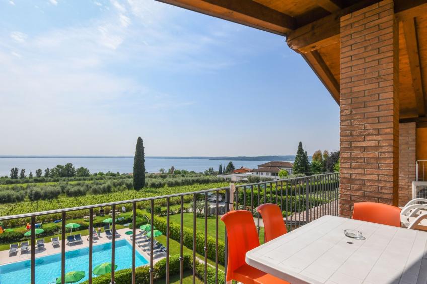 Wohnung mit Balkon, Garten und Seeblick - foto 21