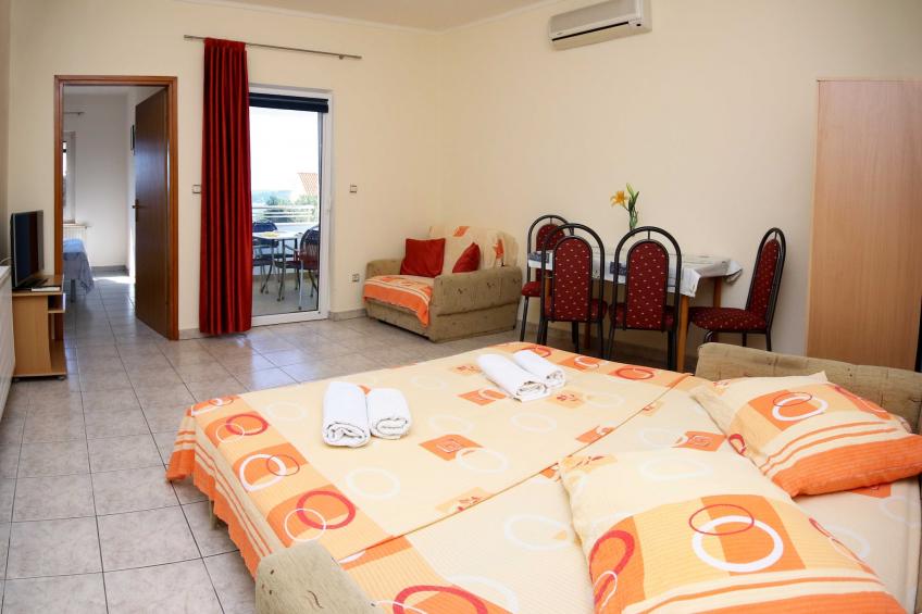 Apartments & Rooms Villa Petra -  One Bedroom Apartment with Balcony and Sea View (A4) - foto 12