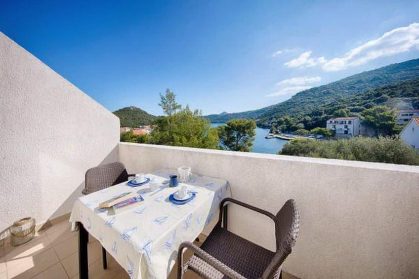 Apartments Bruna Lastovo-Comfort One Bedroom Apartment with Balcony and Sea View-Plavi