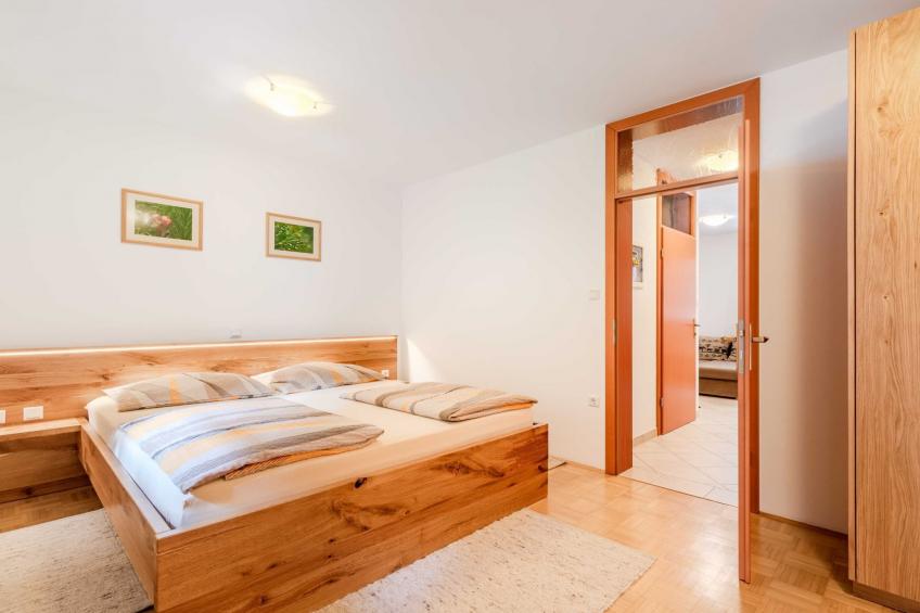 Log pod Mangartom Amazing Apartment with Balcony - One Bedroom Apartment with Balcony - foto 16