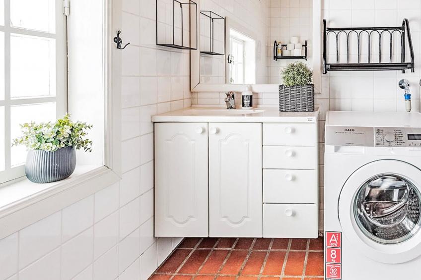 Sepelkyyhky, seeteri - foto 26