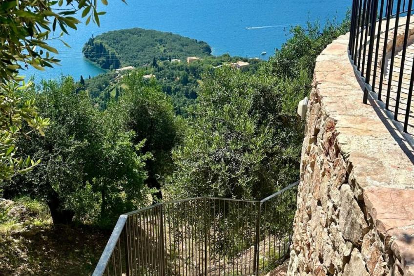 Prächtige Villa in spektakulärer Lage - foto 16