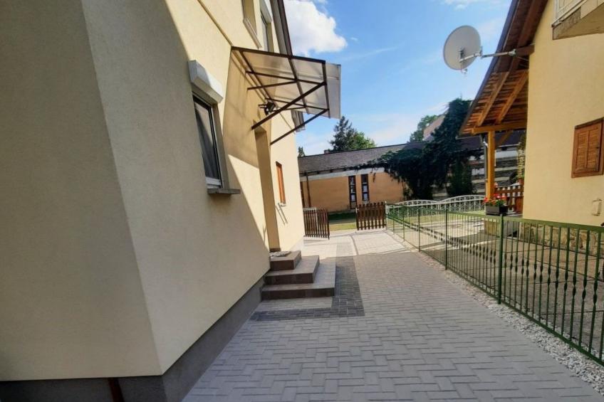 Klimatisiertes Ferienhaus in Bükfürdö mit Garten - foto 39