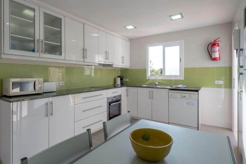 Moderne, frische Familienvilla Allondra - foto 29