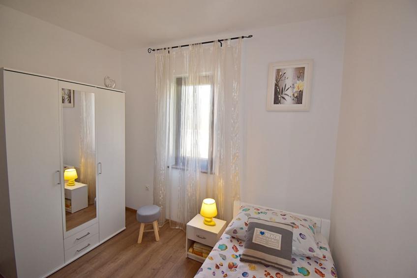Tina & Denis - Apt Tina with Terrace and Garden - foto 10