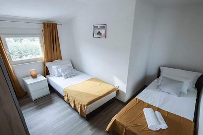 Exclusive Elegant Villa with Pool in Kastel Novi - Seven Bedroom Villa with Pool - foto 11