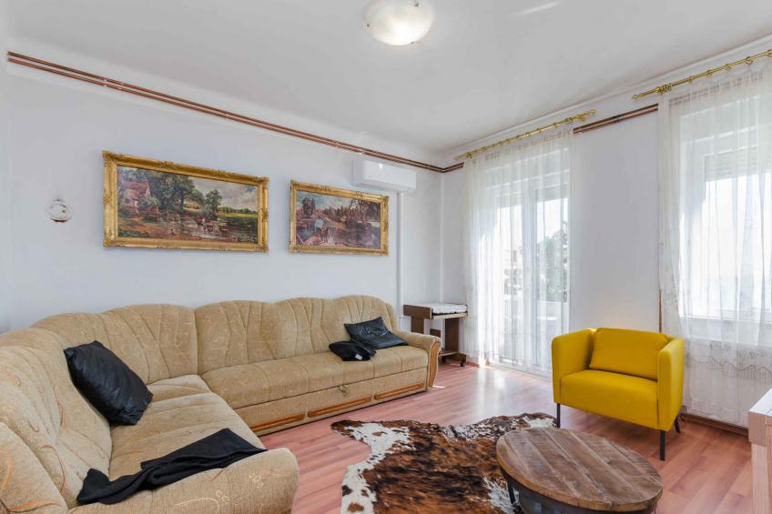 Holiday apartment with balcony and air conditioning - BF-R7WH8 - foto 13