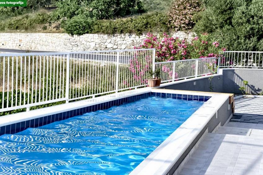 Villa Nika-Five Bedroom Villa with Pool - foto 9