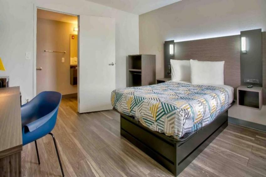 1 Queen Bed - foto 17