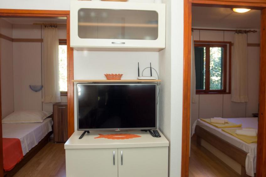 in Maslinica mit Großer Terrasse - foto 11