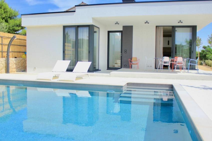 Luxuriöses Ferienhaus Sunny Garden in Barbat auf der Insel Rab